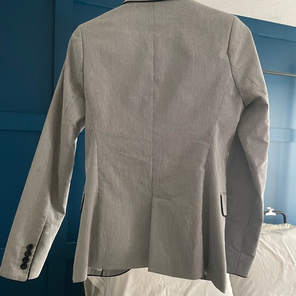 Majora blazer with black stripes and piping. - Picture 4 of 5